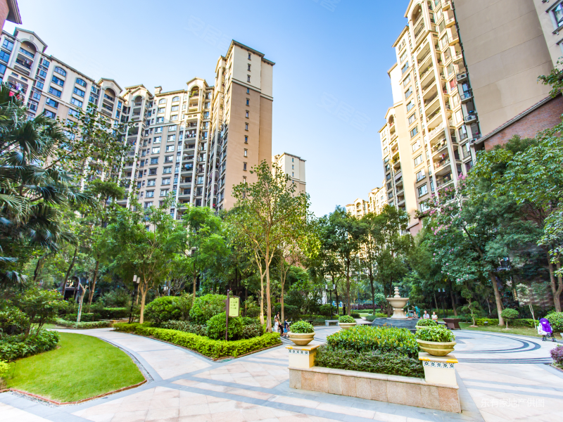 送产权车位朗晴傍万科朗润园三房税少