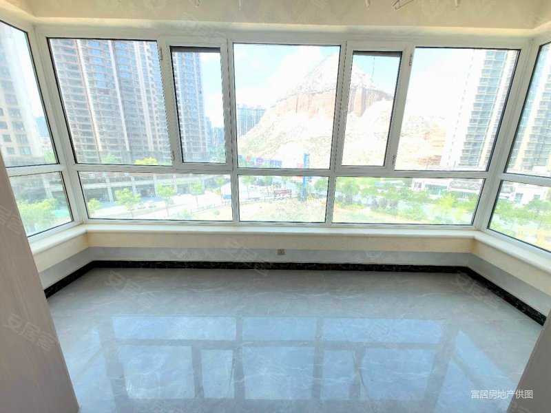 海盛花园 精装修 正规商品房 大两房 带电梯 小区新