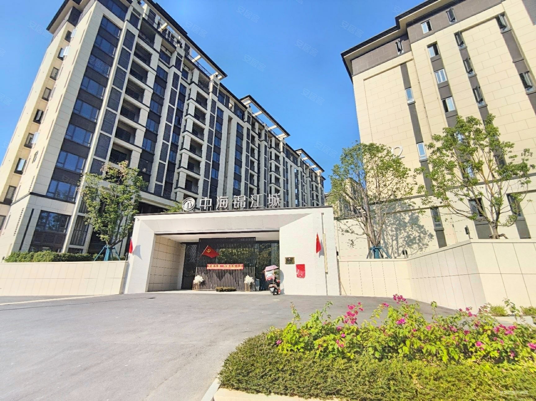 中海锦江城3室2厅2卫88.25㎡南北131万