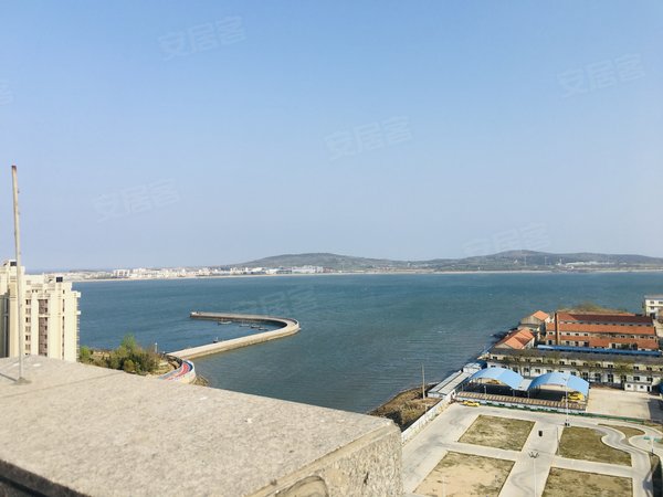青岛黄岛灵山卫逸景湾吾悦广场 逸景湾 海景叠拼 带楼台 带室内电梯