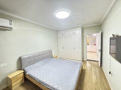 镇江京口双拥广场市中心 苏宁凤凰广场附近两室 精装修 低楼层 拎包入住出租房源真实图片