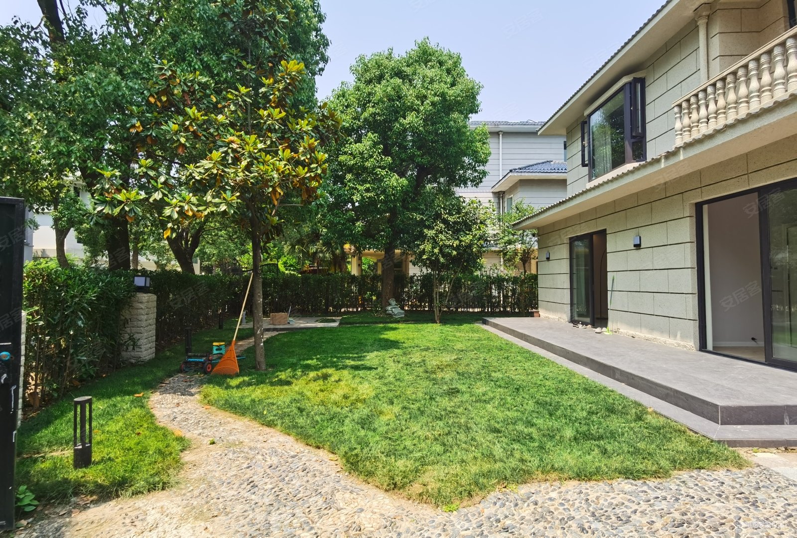 久事西郊花园 zui大户型独栋 全新装修未住过人