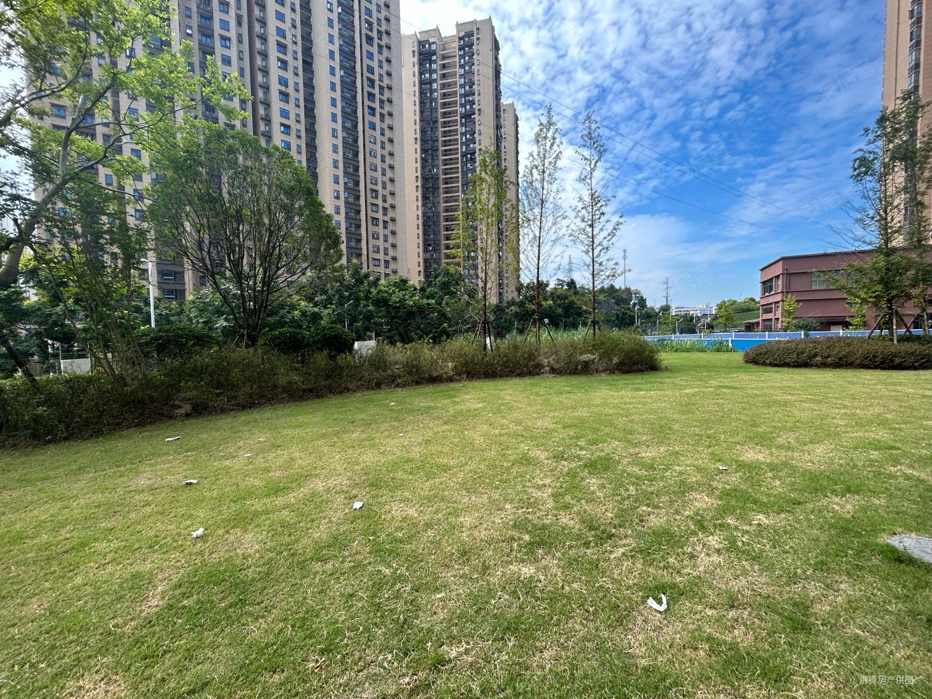 76个西陵区25中小融创融园精装大两房九成新拎包入住