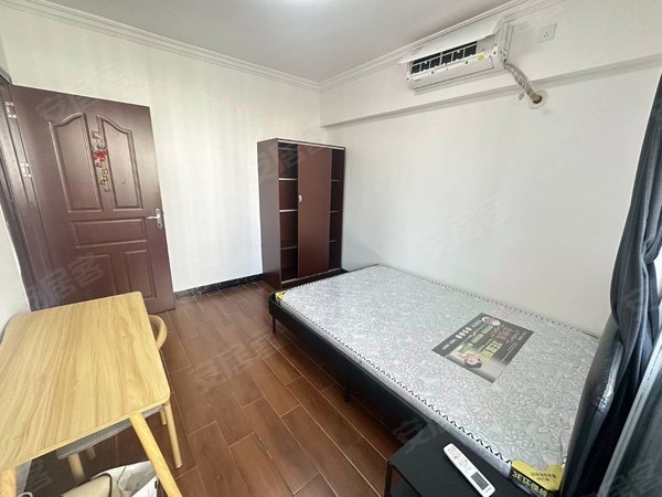 广州越秀五羊新城五羊新城雍景台五羊邨 精装带大阳台1房1厅 家私家电