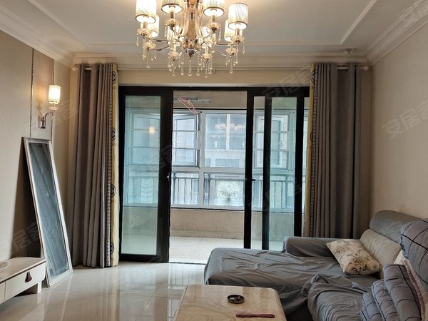 西安高陵泾渭新城恒大雅苑恒大雅苑 3室2厅2卫 精装修 南北通透 电梯