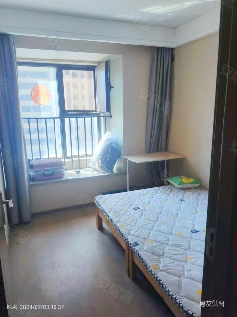 中欧国际城金茂悦(西三区a11) 次新小区 带电梯 朝南