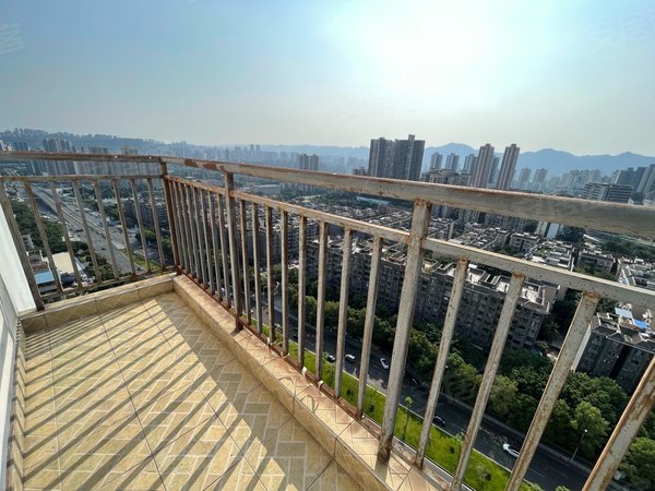 重庆江北南桥寺承誉德天下城天下城 南桥寺轨道环线门口 温馨两房