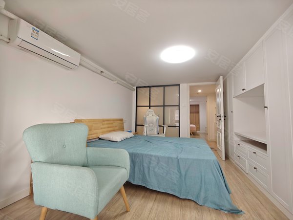 上海宝山顾村龙湖北城天街朝南loft,三房两厅全配置,网红复式公寓