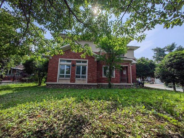 杭州富阳银湖颐景山庄(别墅)颐景山庄独栋别墅位置方便 私密性好大