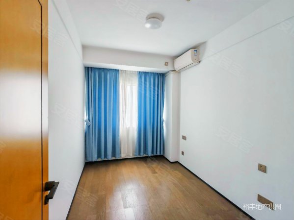 万科金域滨江翡翠湾 高楼层一线望江 4房双套间 超好江景