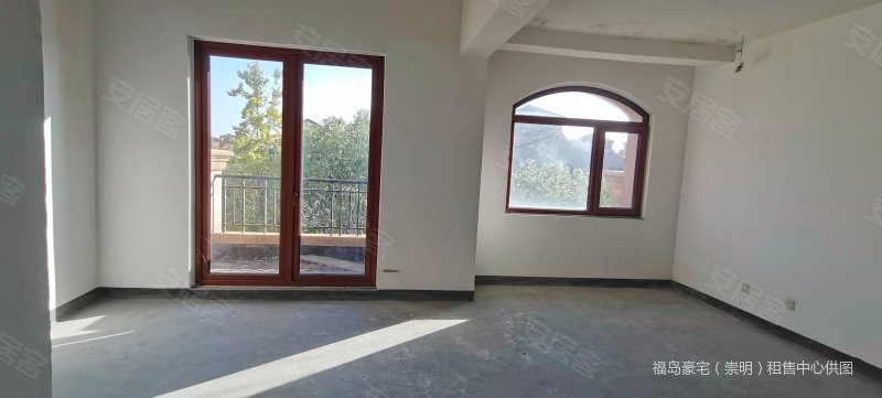 保亿风景水岸联排5房别墅