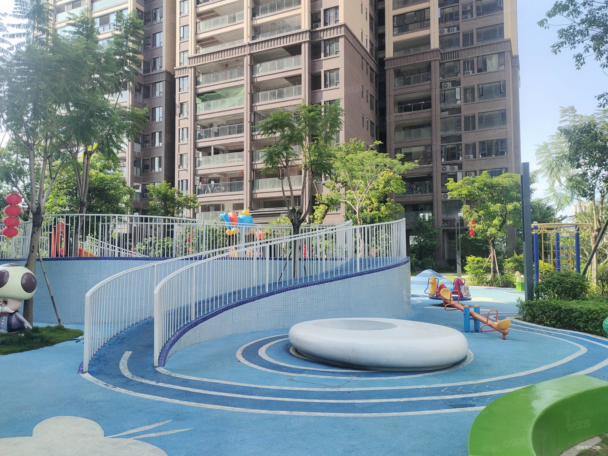 翔栩水岸城4室2厅2卫130㎡南北130万