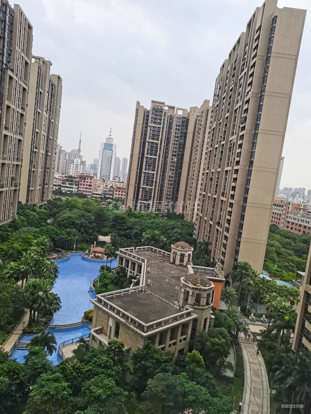 星星华园国际花园4室2厅2卫127㎡东348万