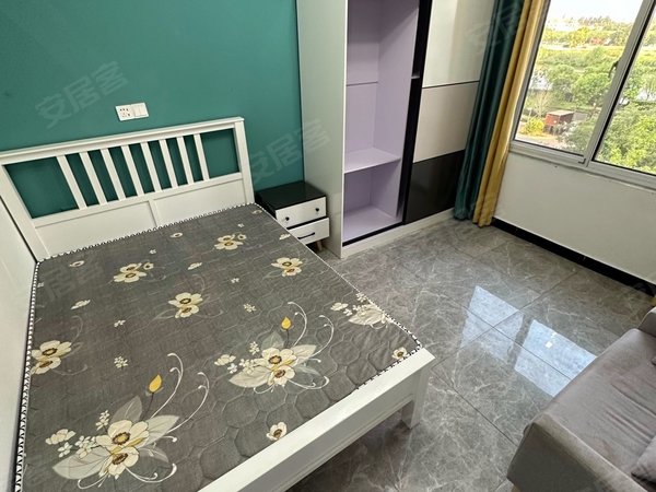 上海浦东曹路金海华城佳洁景苑实拍佳洁景苑精装主卧一室户 门口636