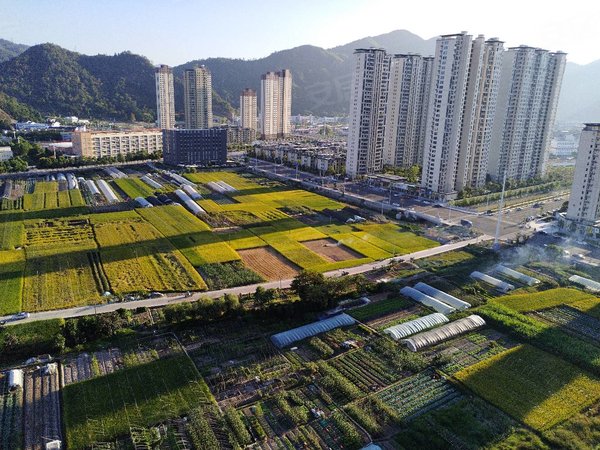 温州永嘉上塘楠盛悦府永嘉中学对面 3室2厅2卫 电梯房 装修一年以上