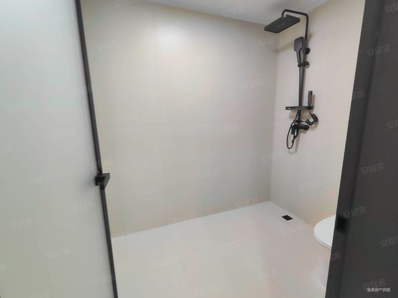 万科壹都会3室2厅2卫124㎡南北128万