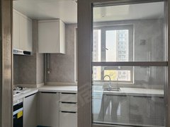 烟台芝罘只楚世茂揽樾,精装修带家具家电,拎包入住出租房源真实图片