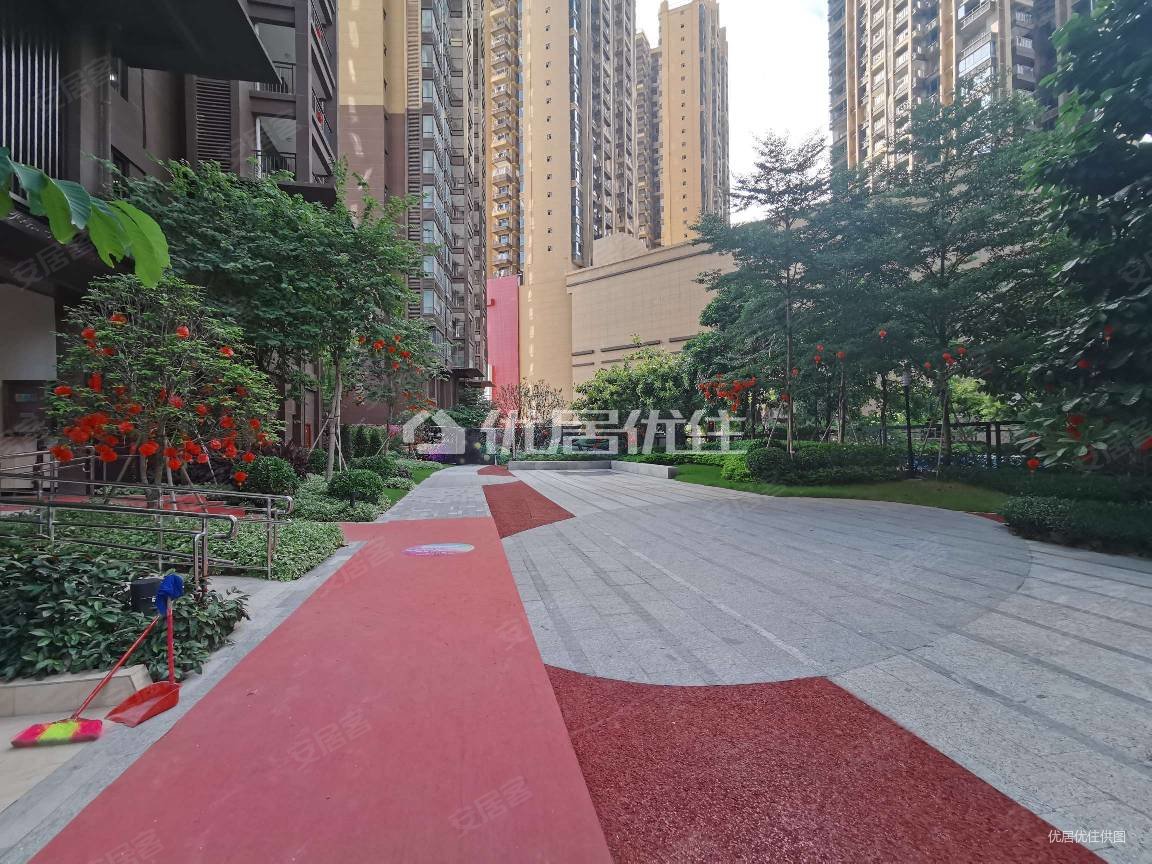 赠送大露台,采光通风好,全新未入住过,随时看房,金源一品天下二手房