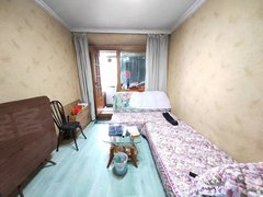 阿克苏阿克苏市阿克苏城区农一师医院对面 东苑小区五楼单身公寓月租1000出租房源真实图片