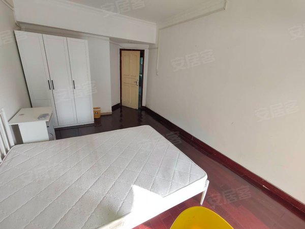 武汉硚口武胜路汉华公寓武胜路地铁口 无中介带阳台凯德广场 汉正街