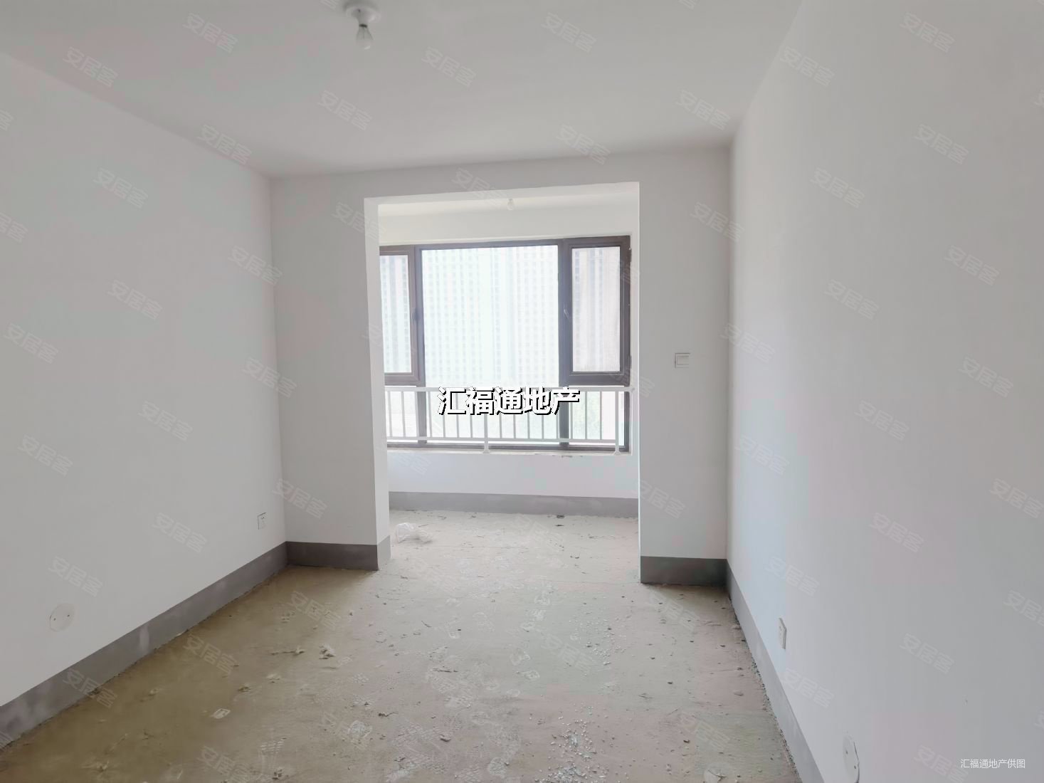 鸿坤理想湾3室2厅1卫97㎡南北55万