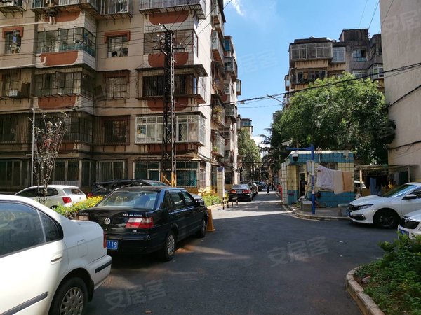 昆明五华莲花片区江岸小区江岸里江岸小区江岸里两室一厅空房出租随时