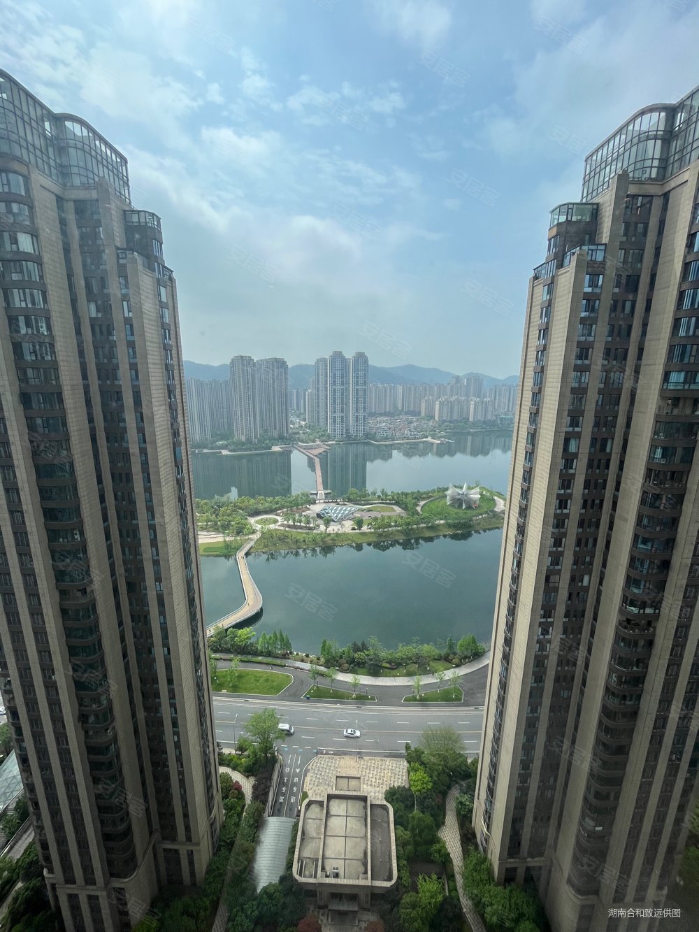 长沙房产网>长沙二手房>岳麓二手房>梅溪湖北二手房>金茂府>1000_1333