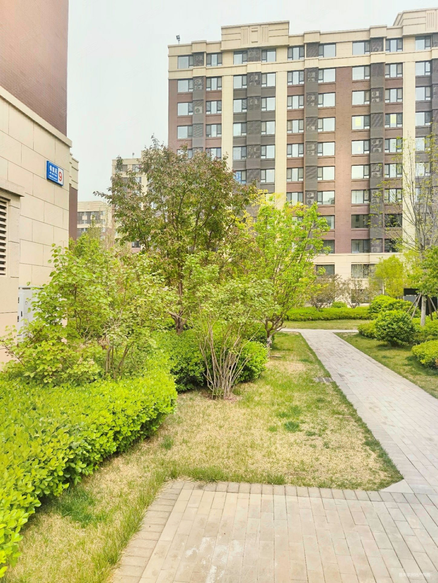 全景落地窗 万科锦庐旁 金地艺华里 128平米 230万,锦庐(西青)二手房