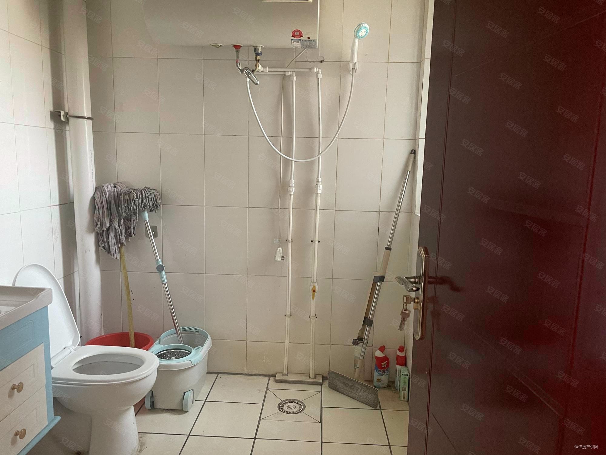 博业宝都华府3室2厅1卫137㎡南北79.9万