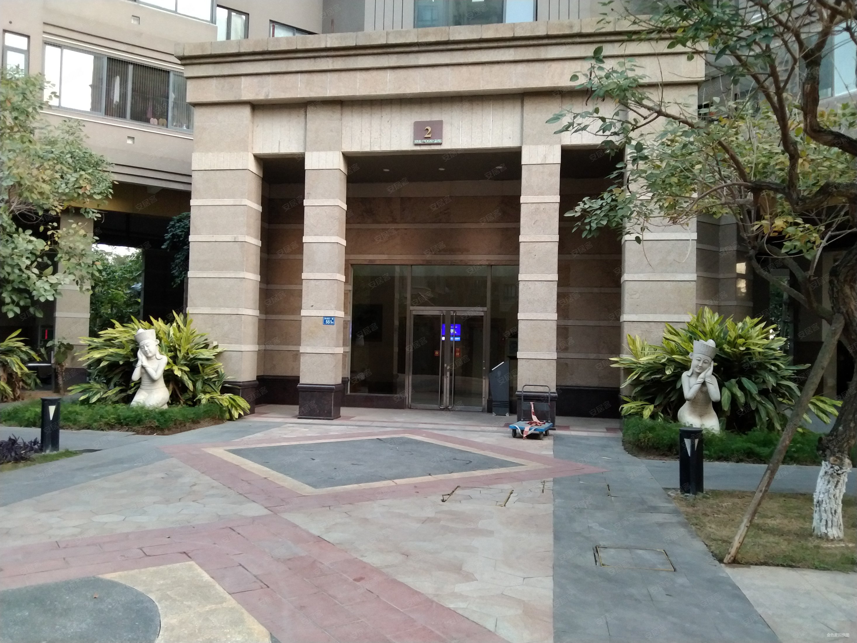 南向采光好 有电梯 商品房 精装好房 临地铁,中骏蓝湾半岛二手房,458