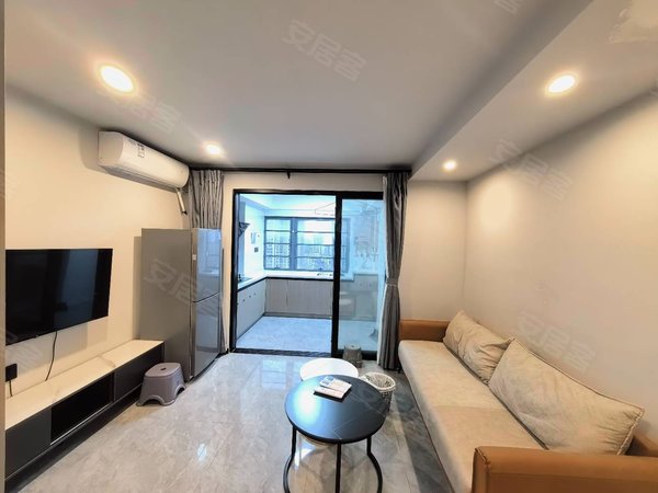 重庆北碚蔡家中南玖宸(商住楼)曹家湾轻轨楼上 loft公寓2室 住家装修