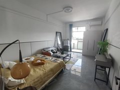 深圳龙岗龙岗中心城龙岗中心城龙城广场地铁站，近万科里，电梯精装修采光大单间出租房源真实图片