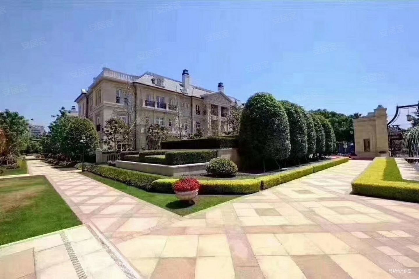 温莎豪园4室2厅3卫188㎡南北1400万