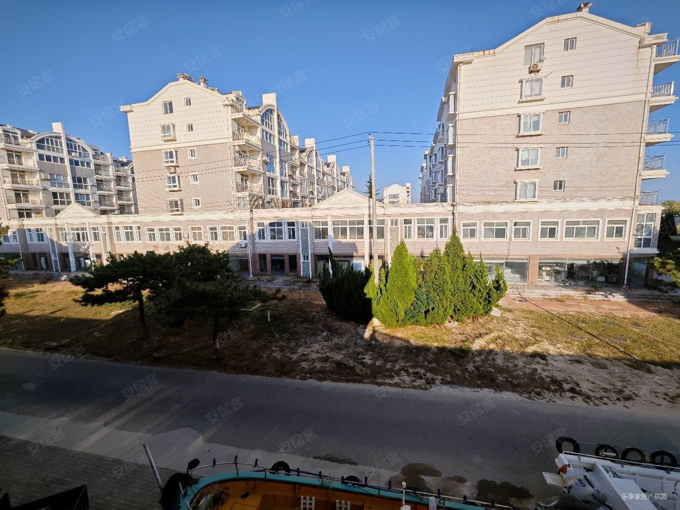 新海花园4室2厅2卫163㎡南北45万