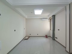 细柳社区 2室1厅1卫  电梯房 精装修70平米