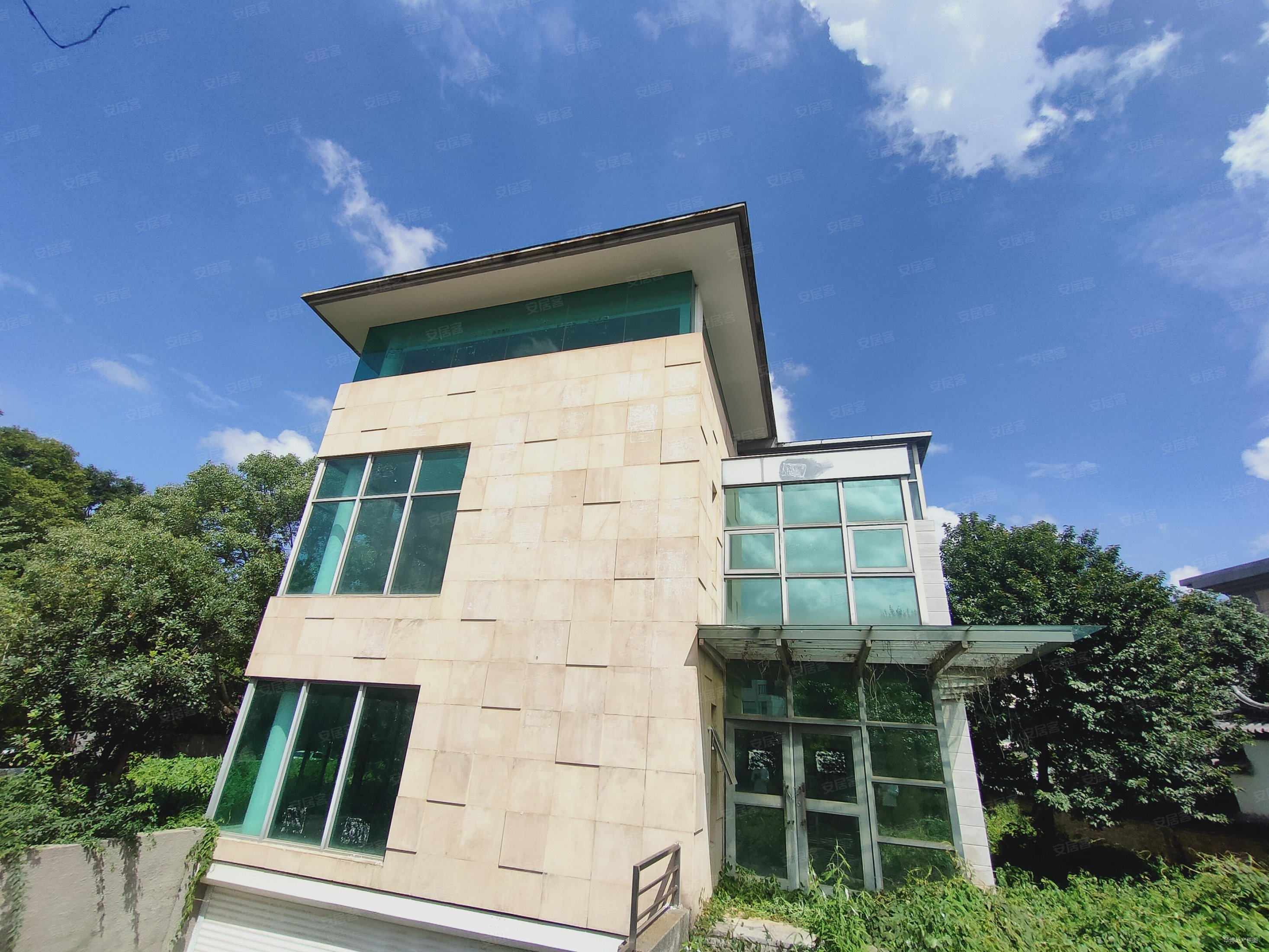 滇池高尔夫(别墅)二手房,2200万,6室3厅,7卫,497平米-昆明安居客
