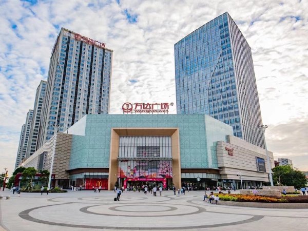 广州黄埔萝岗萝岗万达广场soho公寓萝岗万达广场 精装大单间 可做工作