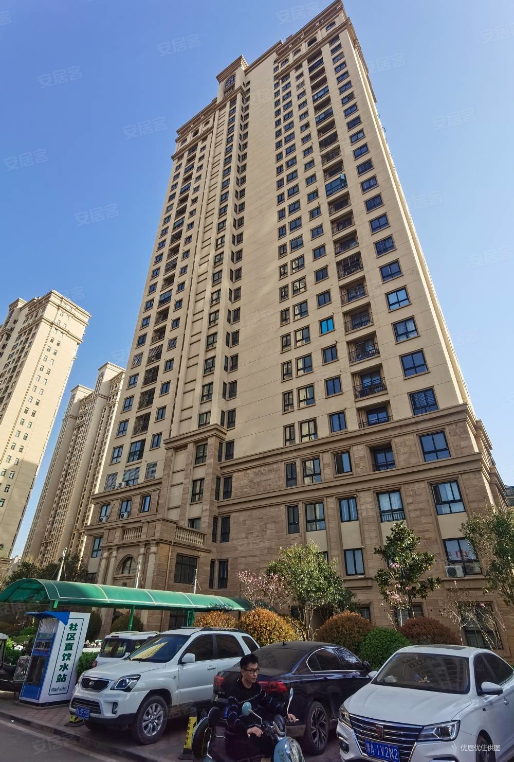 富田兴龙湾4室2厅2卫117.11㎡南85万