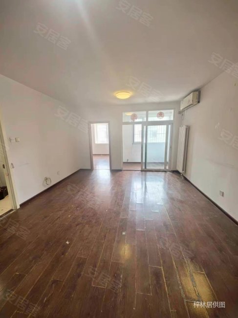 溪山嘉园新区 2层南北通透2居