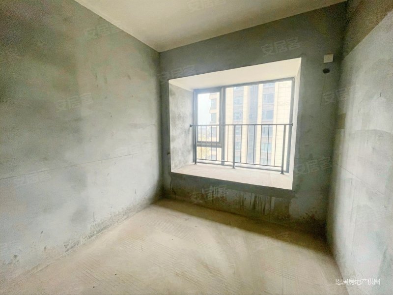 随时看房!,新天泽首誉二手房,99.98万,3室2厅,2卫,97.