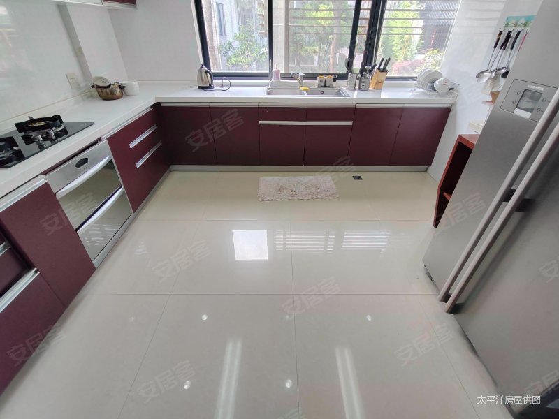 金地格林春晓(别墅) 联排 居住密度低 购物方便 南向采光好