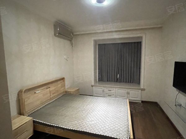 海宁长安镇农发区御景苑新年好房长安修川公园旁大平层三房二卫电梯房精装领包入住出租房源真实图片