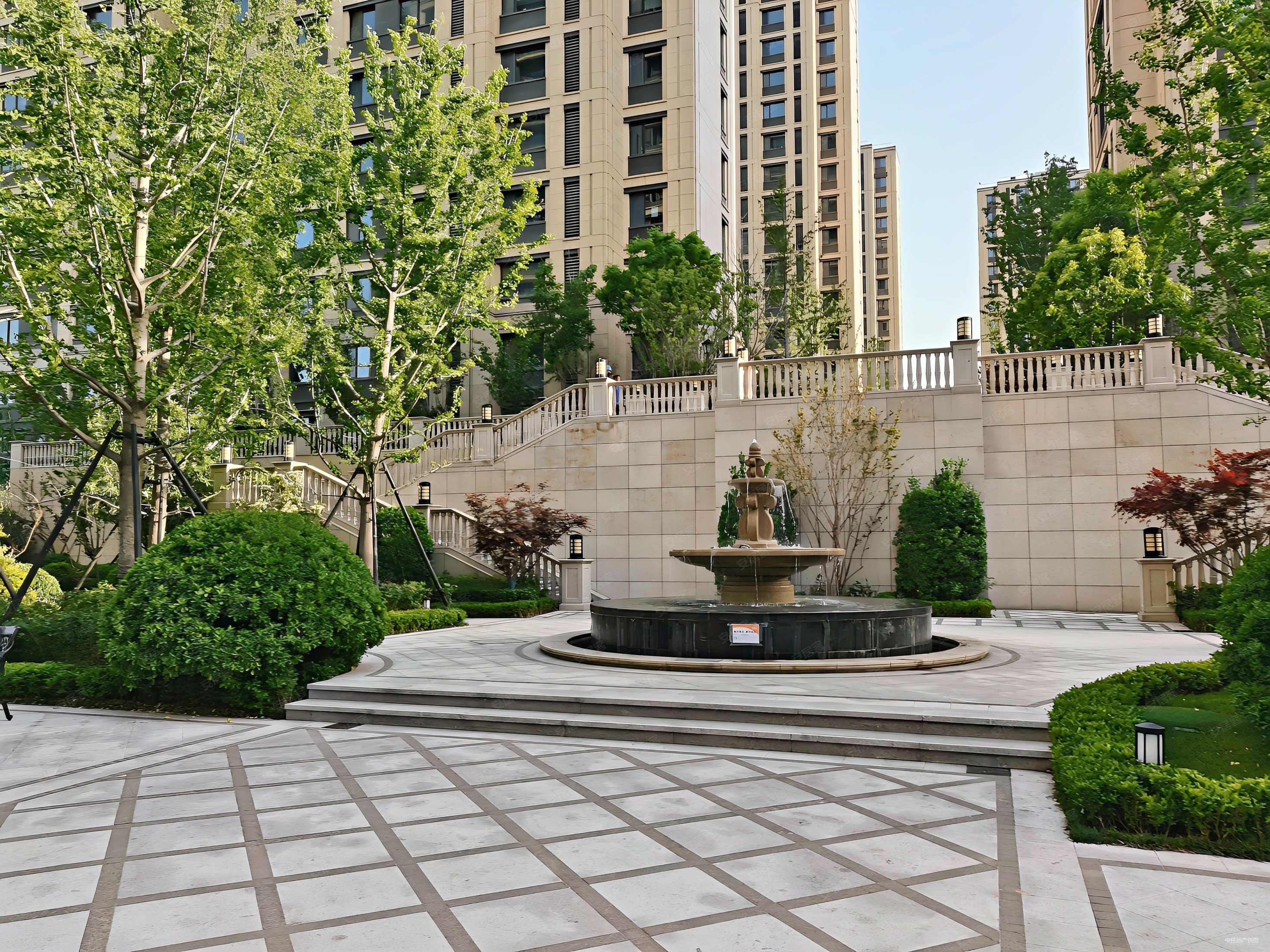 洋房四居 上山大瀚阳 有车位 采光无遮挡,历城绿城玉兰花园四期玉园