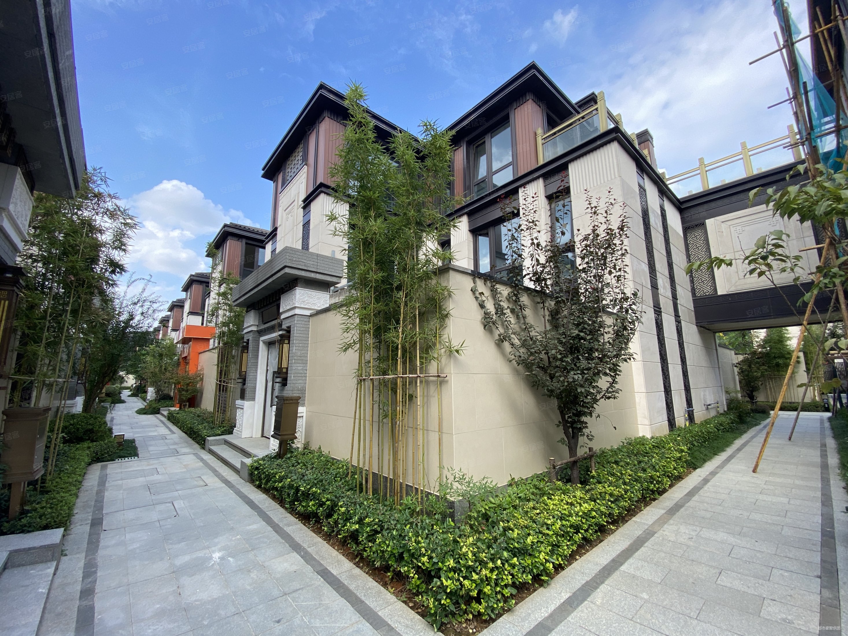 泰禾杭州院子5室2厅4卫157.4㎡南1200万