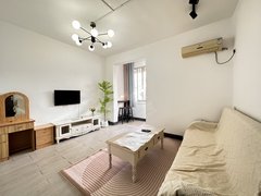 桂林秀峰十字街可短租市中心古南门医学院附近精装修1房家电家具齐全,拎包入住出租房源真实图片