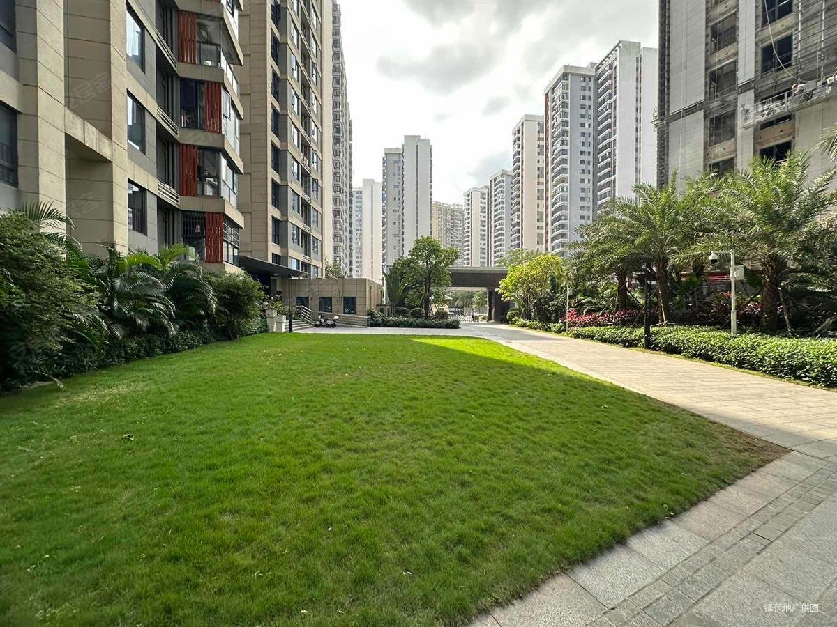 海口房产网>海口二手房>琼山二手房>凤翔西二手房>天街华府二期>