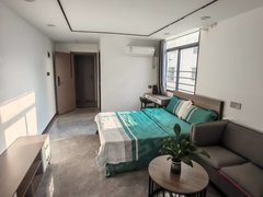 深圳龙岗坂田坂田地铁 阳台单间可养宠物押一付一可包管理费 自建房出租房源真实图片