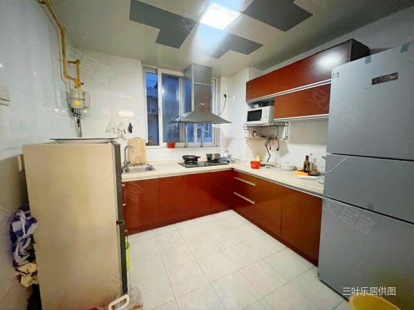 小区环境优美 可随时看,东山国际新城a区二手房,132万,3室2厅,2卫,151