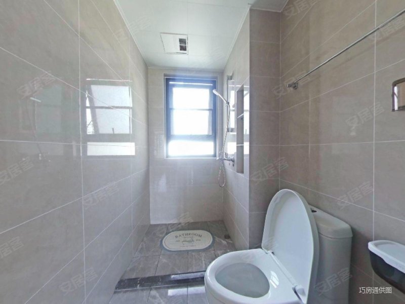 华侨城万科世纪水岸二期云峰 近医院 正规商品房 双卫生间