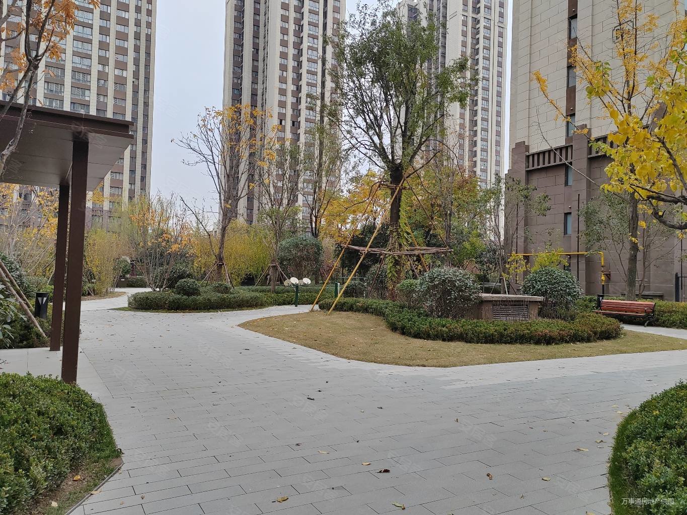 西安房产网>西安二手房>长安二手房>西长安街二手房>莱安城>